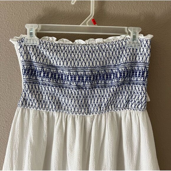 FATE Embroidered Smock Tie Back Jumpsuit - Picture 3 of 12